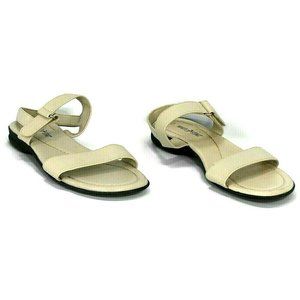 White Stag Sheila Woman's Sandal Flat Shoes Tan